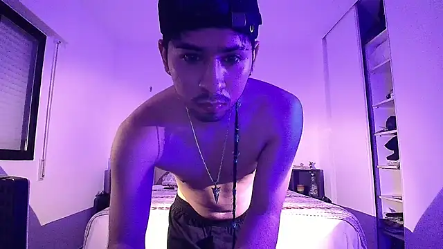 Snapshot of Dimax_xxx chatting on 10.18.25 Dimax xxx online show from 10.18.25