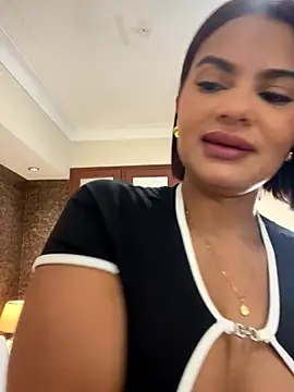 IrinaVelvet online show from 11.08.25