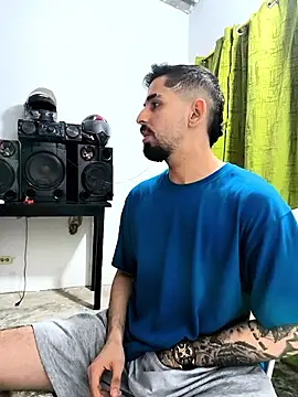 giannis090 online show from 10.22.25