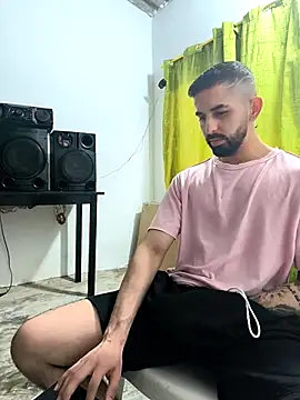 giannis090 online show from 11.28.25