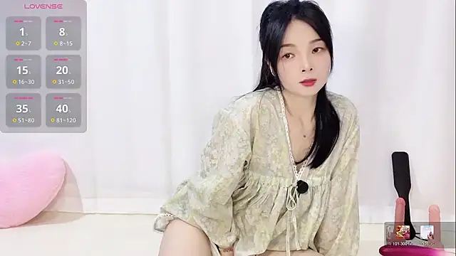 Snapshot of Tangbao-Baby chatting on 07.14.26 Tangbao-Baby online show from 07.14.26