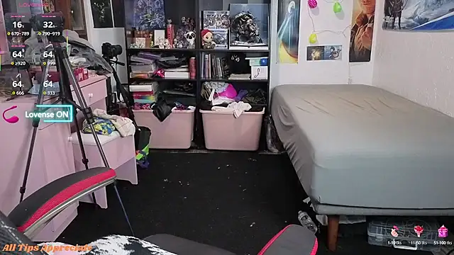 Snapshot of nevermakeawish chatting on 09.20.25 nevermakeawish online show from 09.20.25