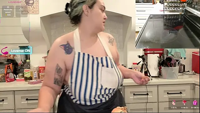 Snapshot of nevermakeawish chatting on 09.28.25 nevermakeawish online show from 09.28.25