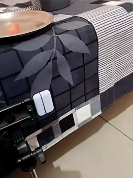 INTERNATIONAL0001 online show from 11.28.25