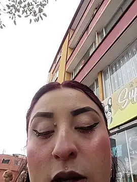 Snapshot of megan_fox5 chatting on 11.11.25 megan fox5 online show from 11.11.25