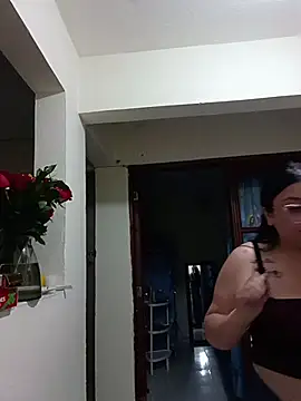 Snapshot of megan_fox5 chatting on 12.05.25 megan fox5 online show from 12.05.25