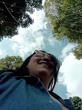 Snapshot of megan_fox5 chatting on 12.15.25 megan fox5 online show from 12.15.25