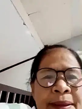 Snapshot of Sweet-Lita50 chatting on 09.26.25 Sweet-Lita50 online show from 09.26.25