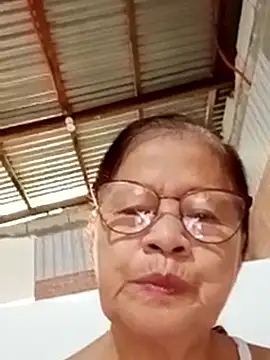 Snapshot of Sweet-Lita50 chatting on 10.11.25 Sweet-Lita50 online show from 10.11.25