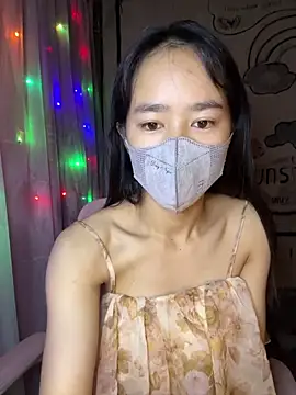 TiNa 04 online show from 10.13.25