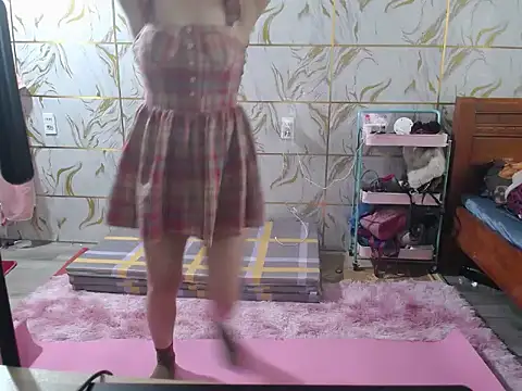 Snapshot of Lyzizi_lovely09 chatting on 01.07.26 Lyzizi lovely09 online show from 01.07.26