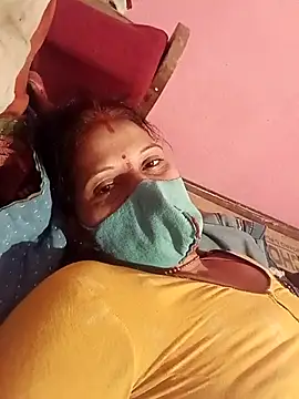 Snapshot of Miss_dipti chatting on 10.20.25 Miss dipti online show from 10.20.25