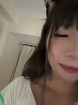 Snapshot of Yiyi-707 chatting on 04.17.26 Yiyi-707 online show from 04.17.26