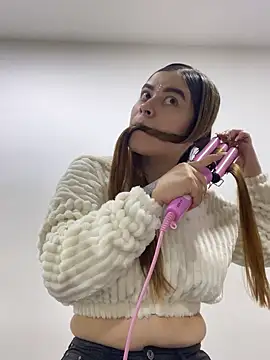 CharlotteBrownn  online show from 10.22.25