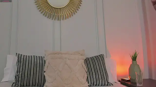 CharlotteBrownn  online show from 05.22.26