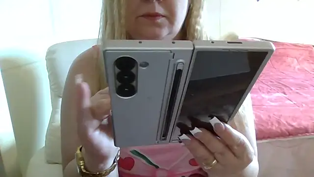 arianamodel4you online show from 04.13.26