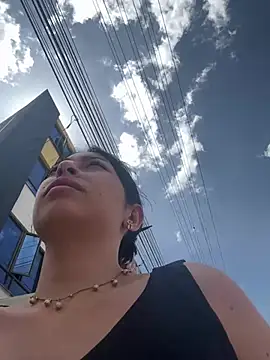 larsonbeverly online show from 02.26.26