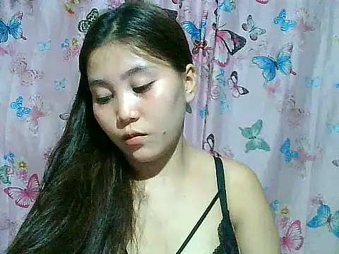 Snapshot of SexyAsianPussy4u chatting on 06.25.26 SexyAsianPussy4u online show from 06.25.26