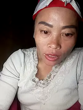 Snapshot of CoMay003 chatting on 11.02.25 CoMay003 online show from 11.02.25