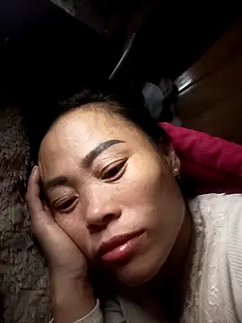 Snapshot of CoMay003 chatting on 11.18.25 CoMay003 online show from 11.18.25