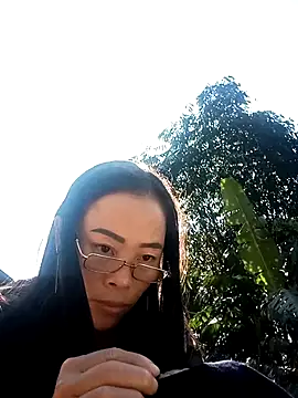 Snapshot of CoMay003 chatting on 11.25.25 CoMay003 online show from 11.25.25