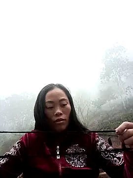 Snapshot of CoMay003 chatting on 12.05.25 CoMay003 online show from 12.05.25