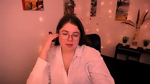  Lovely Mary online show from 09.12.25