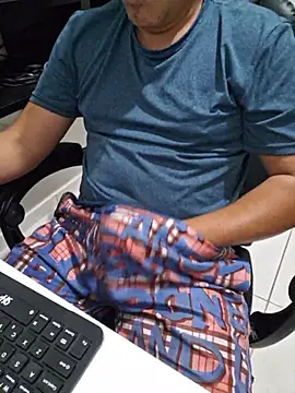 Carloskasado online show from 10.29.25