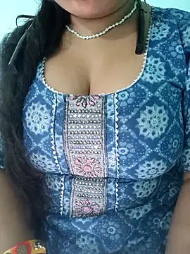 Snapshot of Anjali-bhabhi chatting on 09.10.25 Anjali-bhabhi online show from 09.10.25