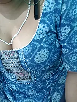 Snapshot of Anjali-bhabhi chatting on 10.05.25 Anjali-bhabhi online show from 10.05.25