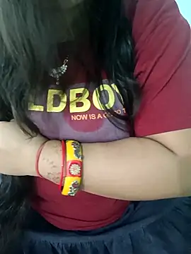 Snapshot of Anjali-bhabhi chatting on 10.18.25 Anjali-bhabhi online show from 10.18.25