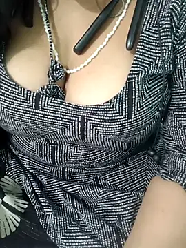 Snapshot of Anjali-bhabhi chatting on 11.09.25 Anjali-bhabhi online show from 11.09.25