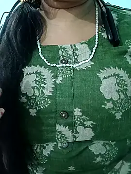 Snapshot of Anjali-bhabhi chatting on 11.18.25 Anjali-bhabhi online show from 11.18.25