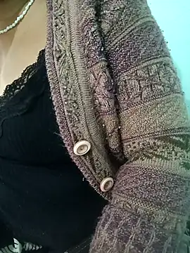 Snapshot of Anjali-bhabhi chatting on 11.24.25 Anjali-bhabhi online show from 11.24.25