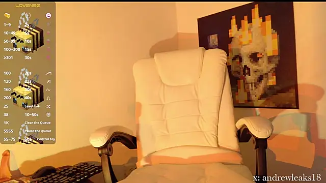 an drew18 online show from 10.13.25