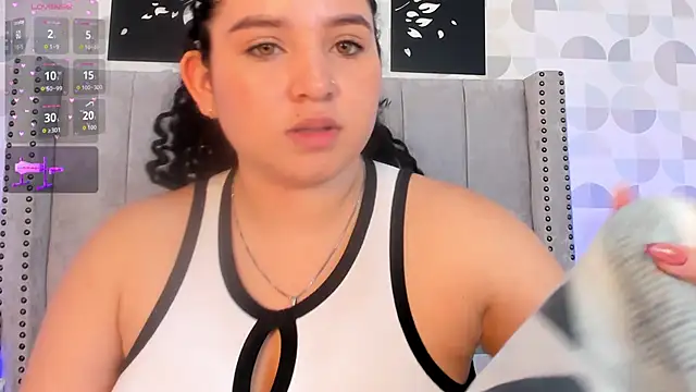 cristhi esterling online show from 11.28.25