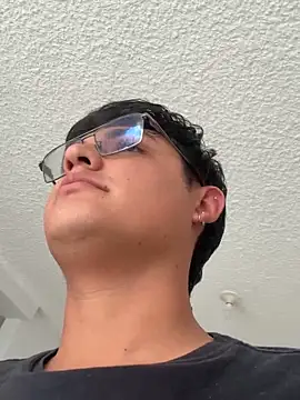 yesitwink  online show from 03.27.26