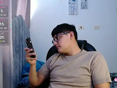 yesitwink  online show from 05.17.26