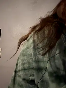 Snapshot of goddessmissmia chatting on 10.07.25 goddessmissmia online show from 10.07.25