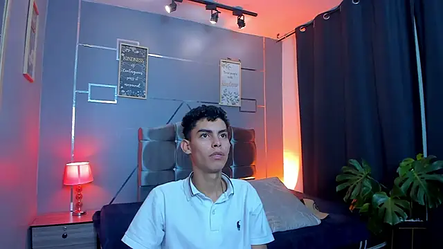 Room 69x online show from 10.20.25