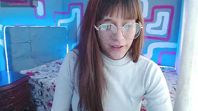 zara erotik online show from 09.30.25