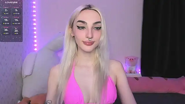 succubantra online show from 11.18.25