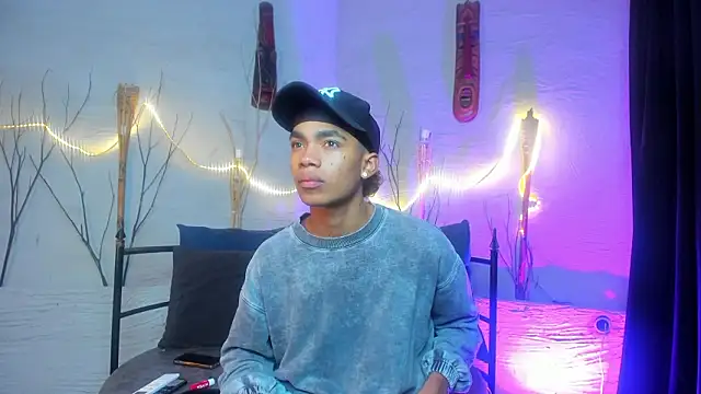 Snapshot of AlanCutee chatting on 02.10.26 AlanCutee online show from 02.10.26