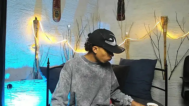 Snapshot of AlanCutee chatting on 02.17.26 AlanCutee online show from 02.17.26