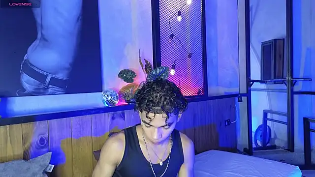 Snapshot of AlanCutee chatting on 03.27.26 AlanCutee online show from 03.27.26