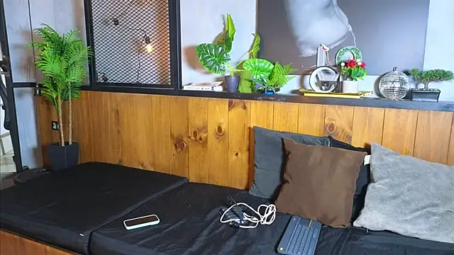 Snapshot of AlanCutee chatting on 05.15.26 AlanCutee online show from 05.15.26