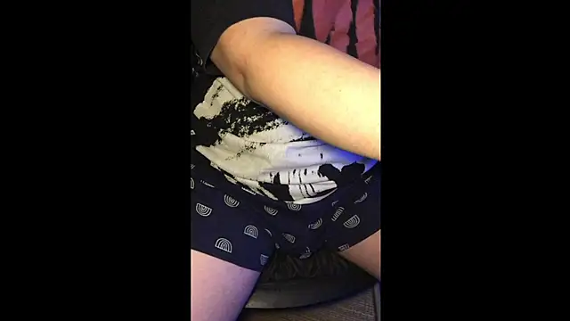 Snapshot of MinhTuan2002 chatting on 12.15.25 MinhTuan2002 online show from 12.15.25