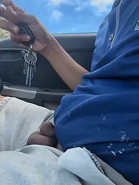 Snapshot of Smallboybigworld chatting on 02.13.26 Smallboybigworld online show from 02.13.26