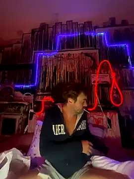 Snapshot of 3615-ULLA chatting on 10.27.25 3615-ULLA online show from 10.27.25