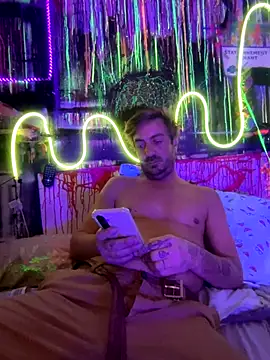 Snapshot of 3615-ULLA chatting on 10.27.25 3615-ULLA online show from 10.27.25